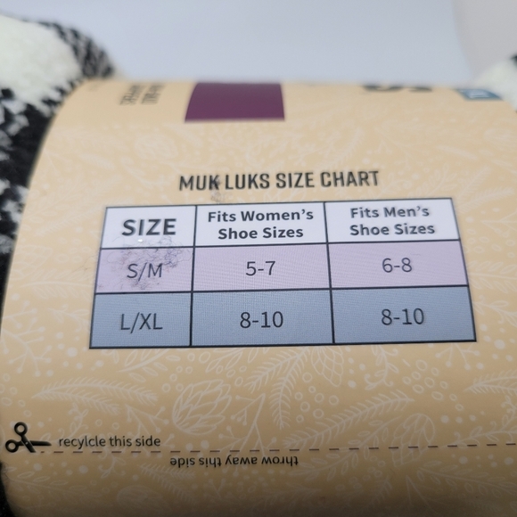 Women's Muk Luks Socks 2 Pair Sherpa Cabin Black Large XLarge 8 9 10 Shoe - Picture 3 of 3